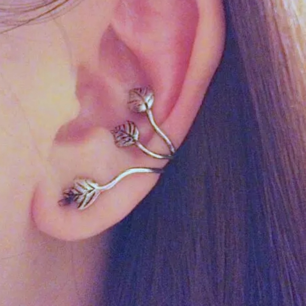 Ivy Ear Cuff